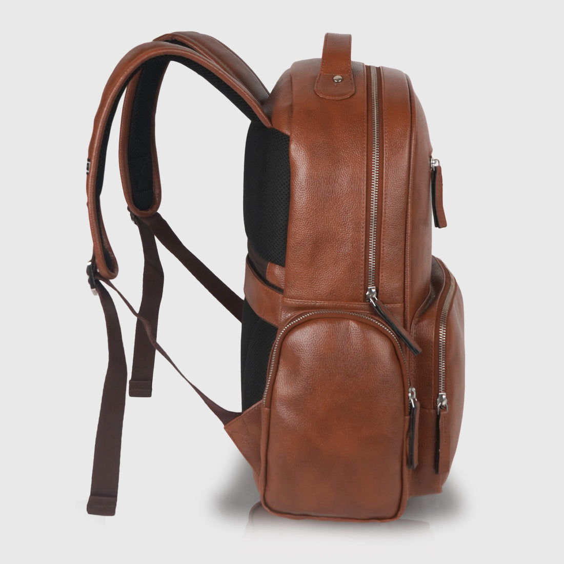 The Urban Trekker Backpack - 45 L - veneer